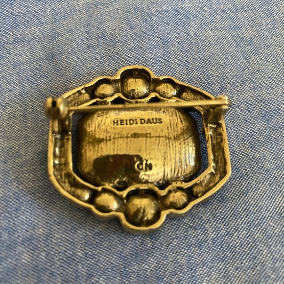 Heidi Daus Iridescent Aurora Rhinestone Gold tone Brooch - Picture 4 of 5